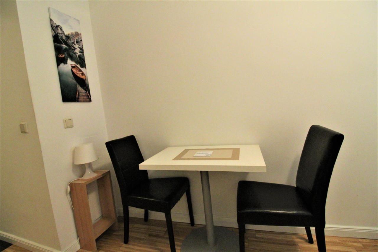 Small Studio Close To City Center Вена Экстерьер фото