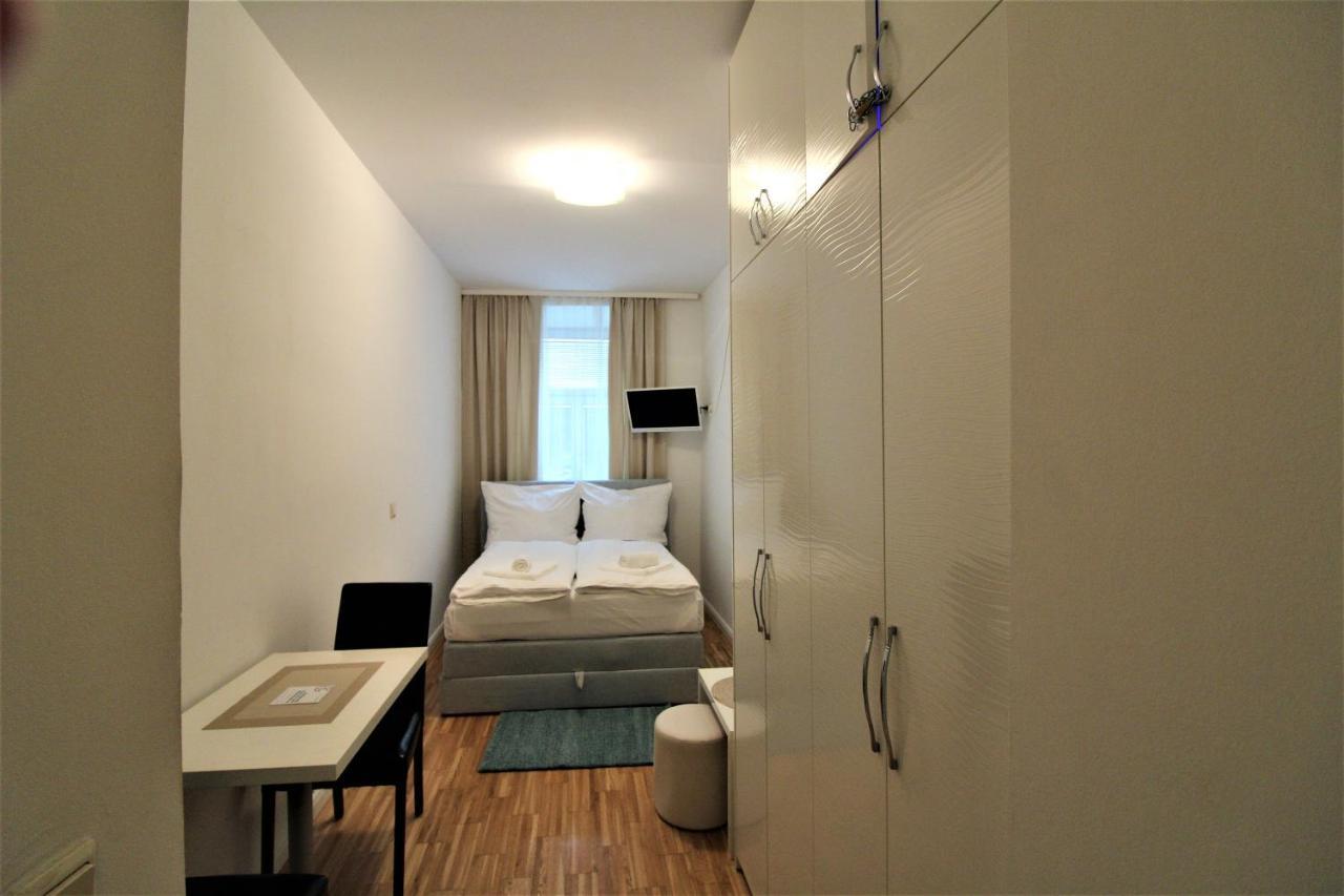 Small Studio Close To City Center Вена Экстерьер фото
